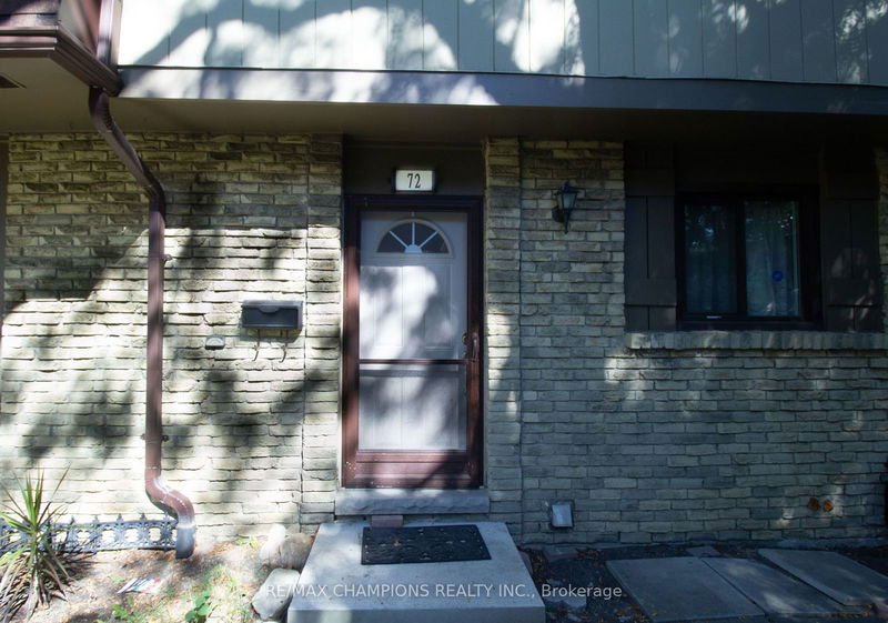  72 - 105 Hansen Rd N Brampton, L6V 3C9 | Image 2