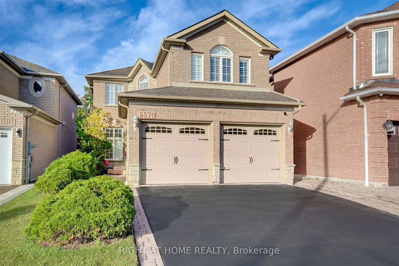 5570 Landsborough Ave  Mississauga, L5R 3V4 | Image 1