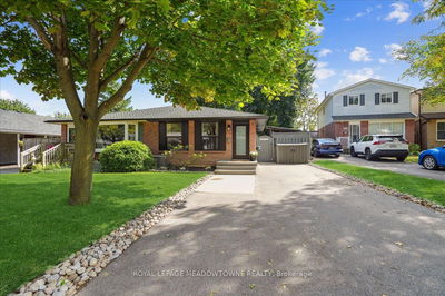 2016 Canning Crt  Burlington, L7P 3S5 | Image 1