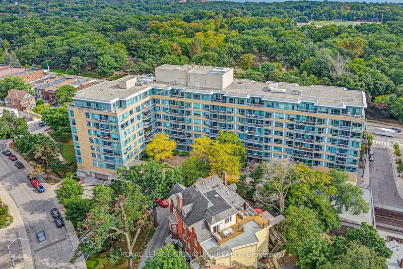  704 - 20 Gothic Ave  Toronto, M6P 1T5 | Image 34