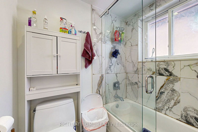 203 Habitant Dr  Toronto, M9M 2P4 | Image 26