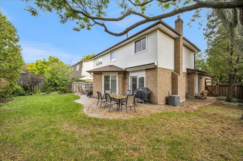 1297 Griffith Pl E Oakville, L6H 2V8 | Image 38