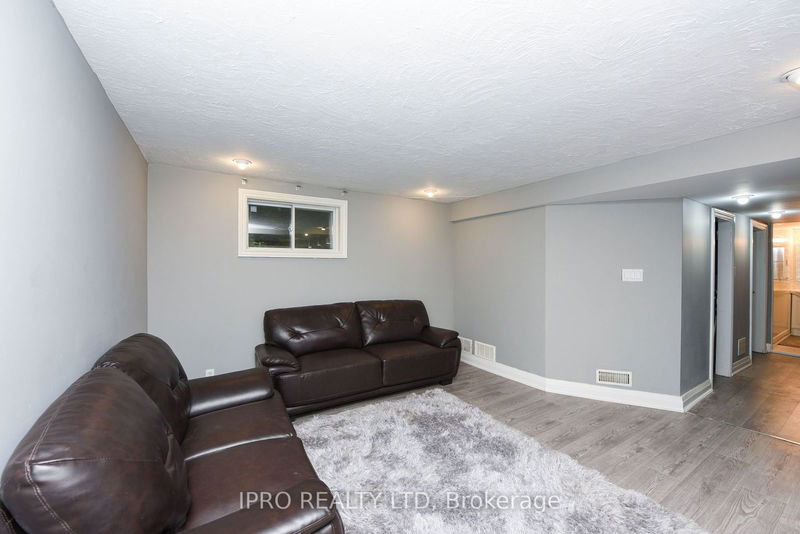 1259 Ogden Ave  Mississauga, L5E 2H5 | Image 22