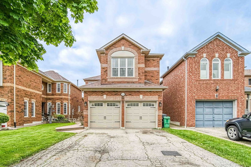 3206 Forrestdale Circ  Mississauga, L5N 6V4 | Image 1