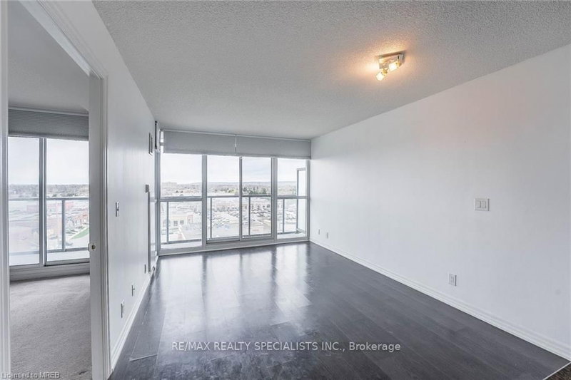 705 - 1940 IRONSTONE Dr, Burlington, L7L 0E4 | Image 2