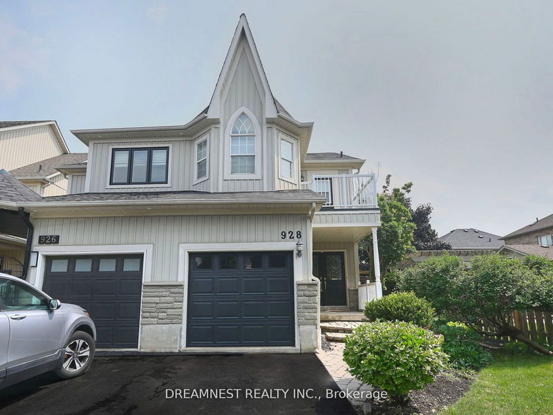 928 Golden Farmer Way  Mississauga, L5N 1B4 | Image 2