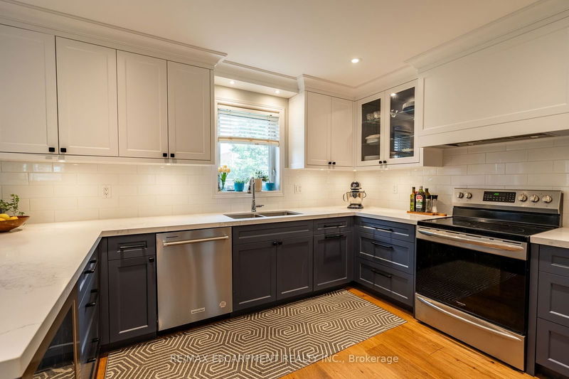 2405 Orchard Rd  Burlington, L7L 6X8 | Image 13