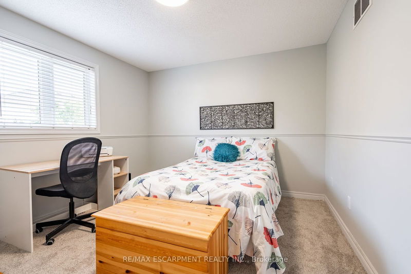 2405 Orchard Rd  Burlington, L7L 6X8 | Image 19