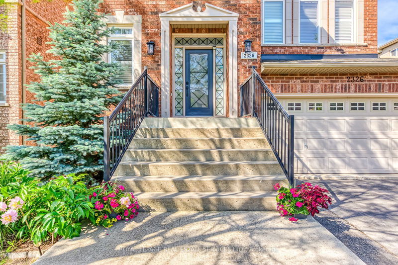 2326 Baronwood Dr  Oakville, L6M 4Z5 | Image 2