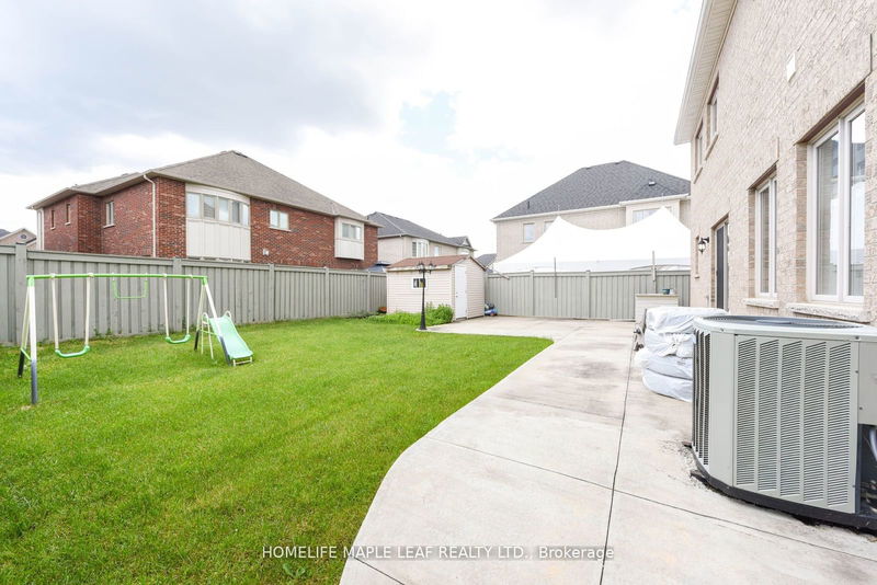 84 Latania Blvd  Brampton, L6P 2Z2 | Image 34