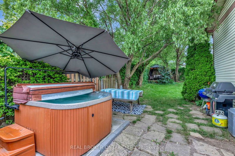 2324 Coldstream Dr  Burlington, L7P 3T3 | Image 32