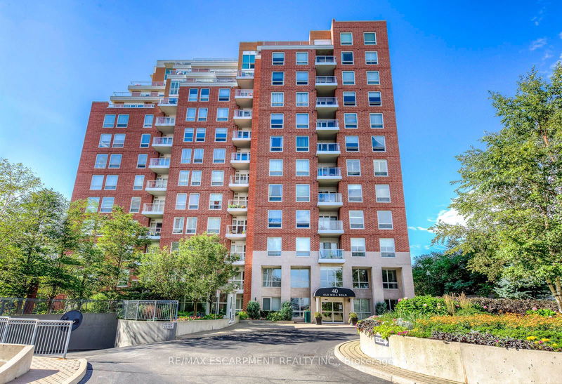  101 - 40 Old Mill Rd  Oakville, L6J 7W2 | Image 1