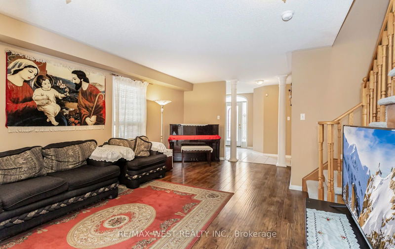 6443 Saratoga Way  Mississauga, L5N 7V7 | Image 10