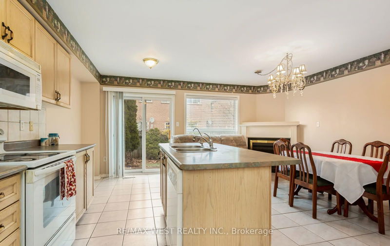 6443 Saratoga Way  Mississauga, L5N 7V7 | Image 14