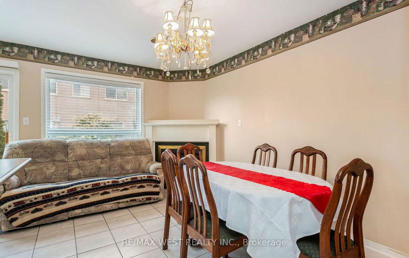 6443 Saratoga Way  Mississauga, L5N 7V7 | Image 15