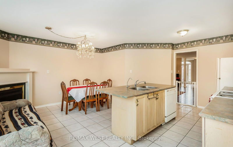 6443 Saratoga Way  Mississauga, L5N 7V7 | Image 16