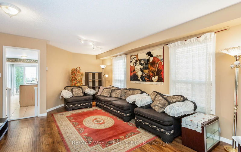 6443 Saratoga Way  Mississauga, L5N 7V7 | Image 7