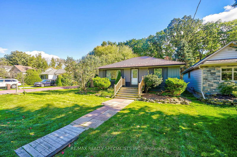 home for lease on 1183 Martins Boulevard