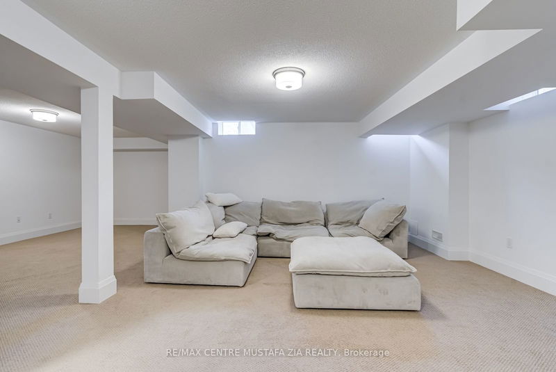 4157 Hillsborough Cres  Oakville, L6H 3P9 | Image 29