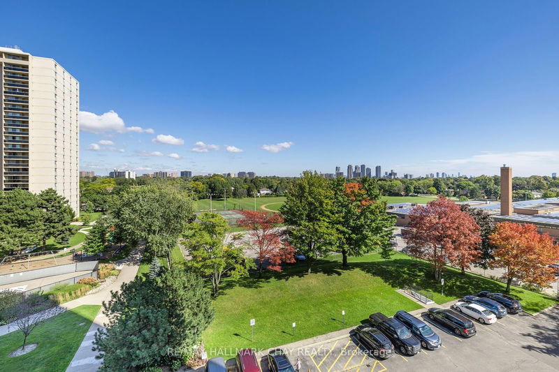  706 - 299 Mill Rd  Toronto, M9C 4V9 | Image 28