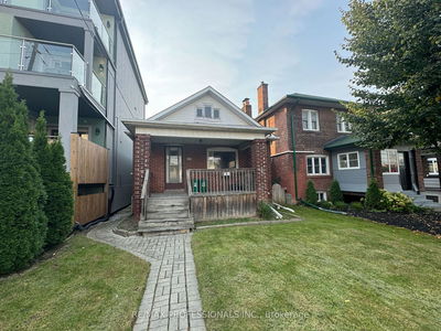 2502 Lake Shore Blvd W Toronto, M8V 1E1 | Image 1