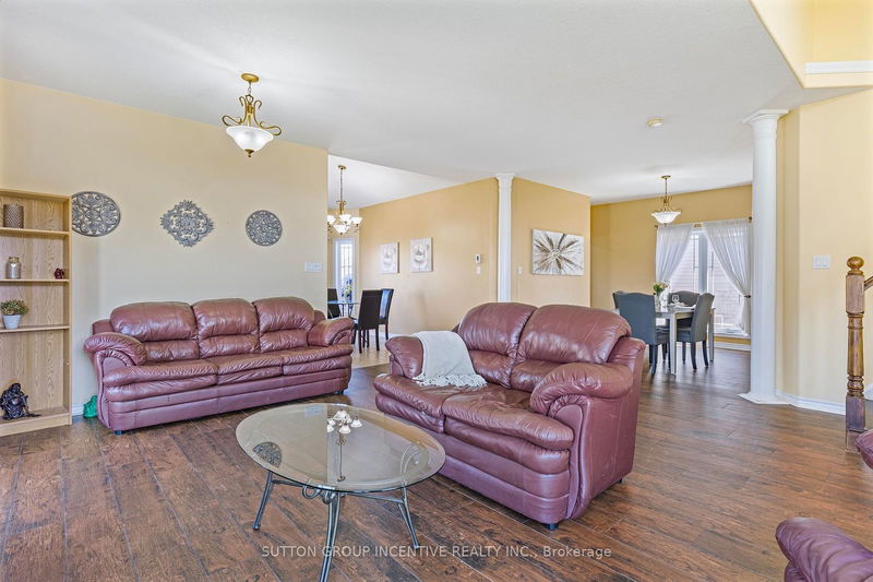 50 Dinnick Cres  Orangeville, L9W 0B7 | Image 4