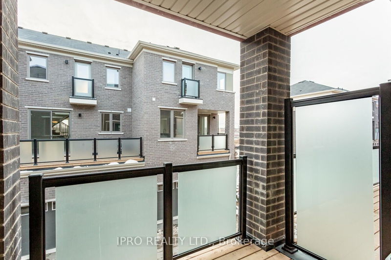 278 Lagerfeld Dr  Brampton, L7A 0H8 | Image 11