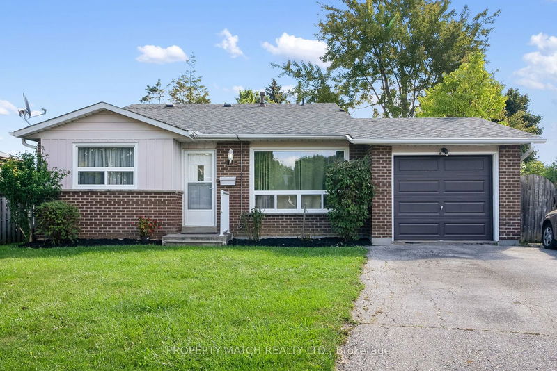 11 Mosswood Lane  Toronto, M9V 1M3 | Image 1