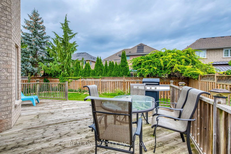 2303 Hilltop Lane  Oakville, L6M 3M5 | Image 35