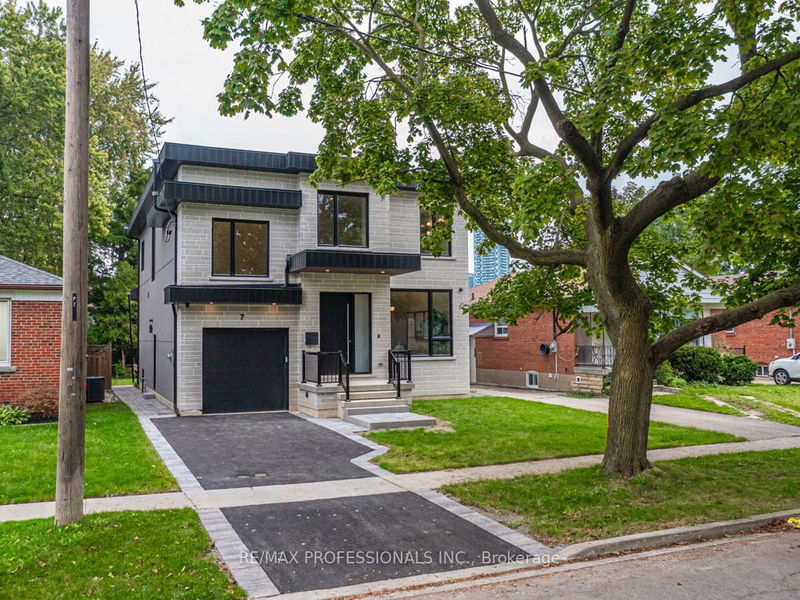 7 Charleston Rd  Toronto, M9B 4M6 | Image 1