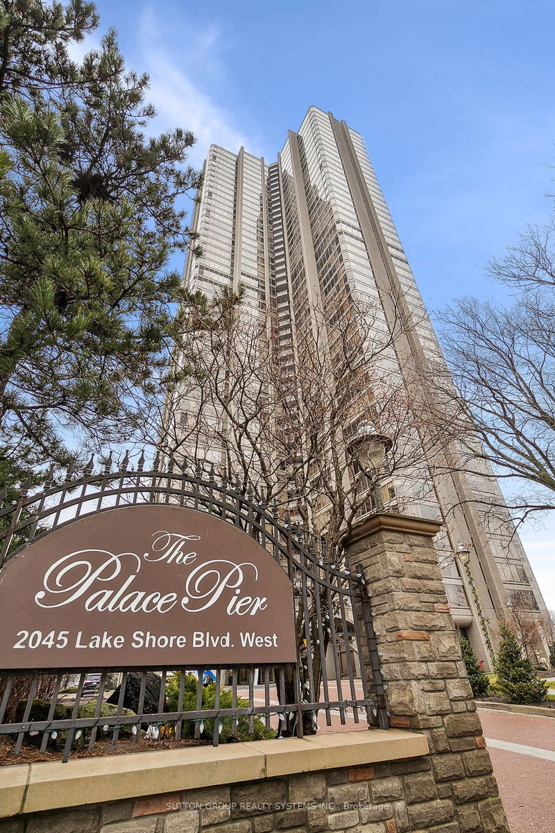  511 - 2045 Lake Shore Blvd W Toronto, M8V 2Z6 | Image 1