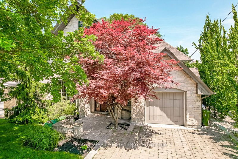 13 Riverlea Rd  Toronto, M9P 2B1 | Image 3