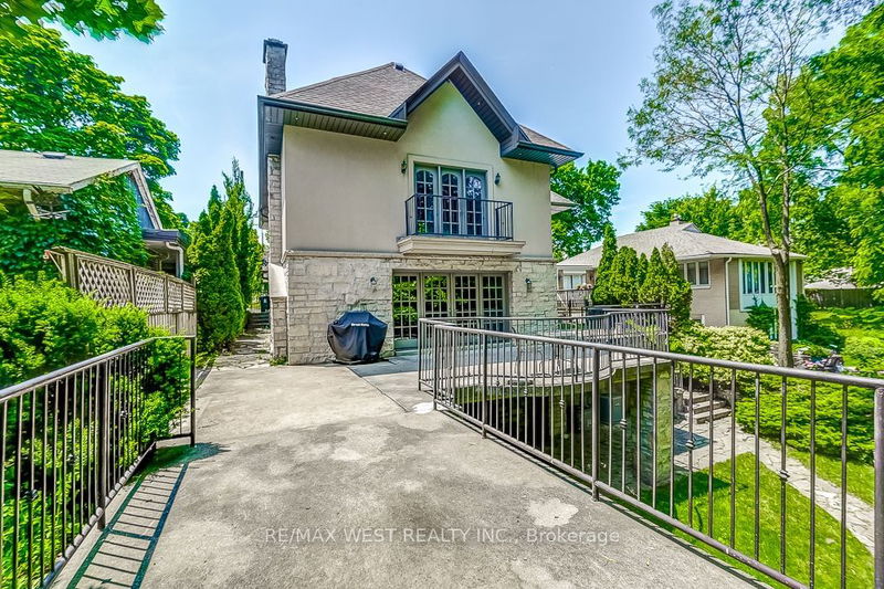 13 Riverlea Rd  Toronto, M9P 2B1 | Image 34