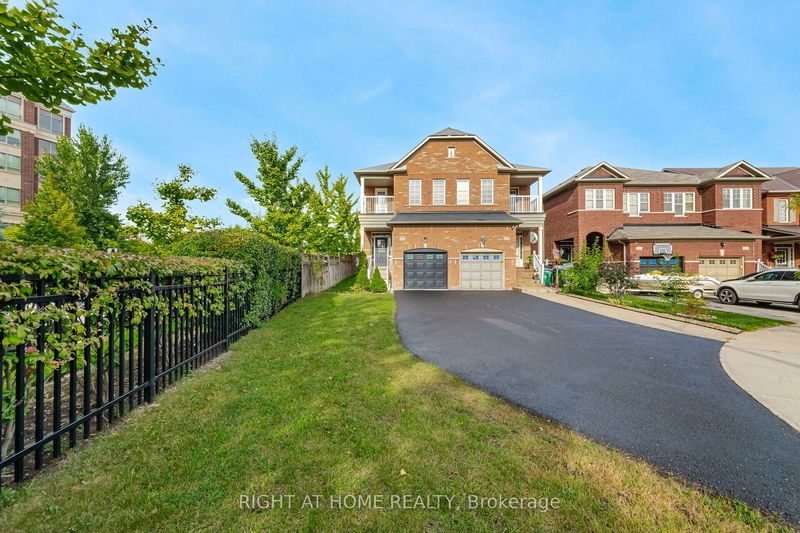 5567 Bonnie St  Mississauga, L5M 0N7 | Image 1