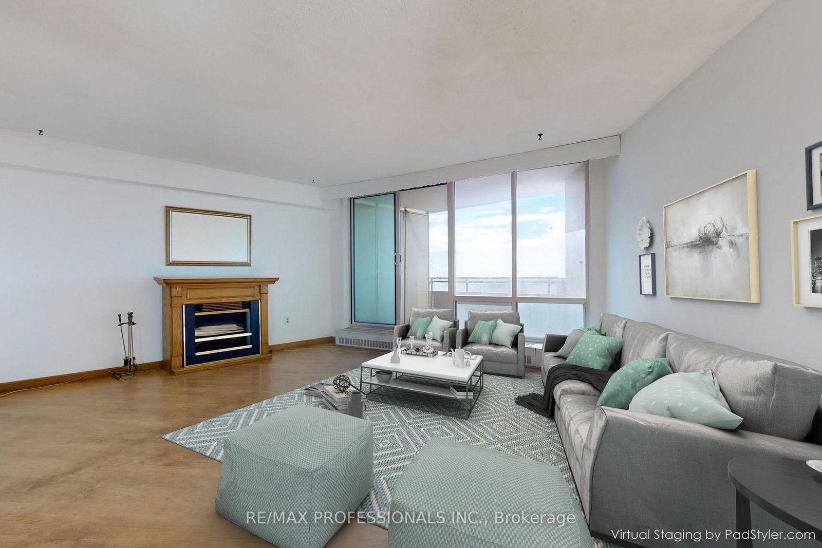 Listing photo 2