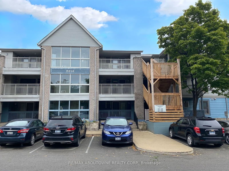  204 - 2010 Cleaver Ave  Burlington, L7M 4C1 | Image 1