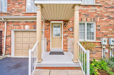 64 Tianalee Cres  Brampton, L7A 2X2 | Image 1