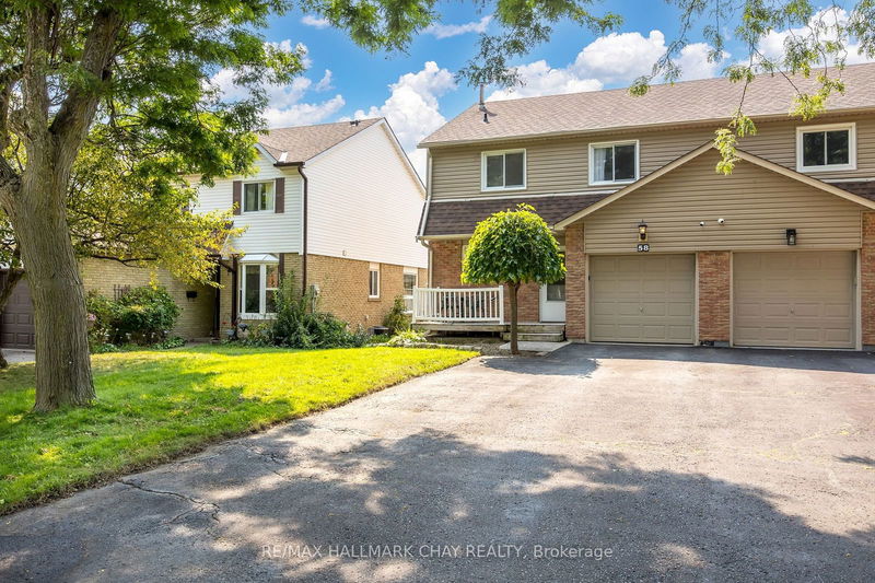 58 Astorville Sq  Brampton, L6Z 1H4 | Image 1