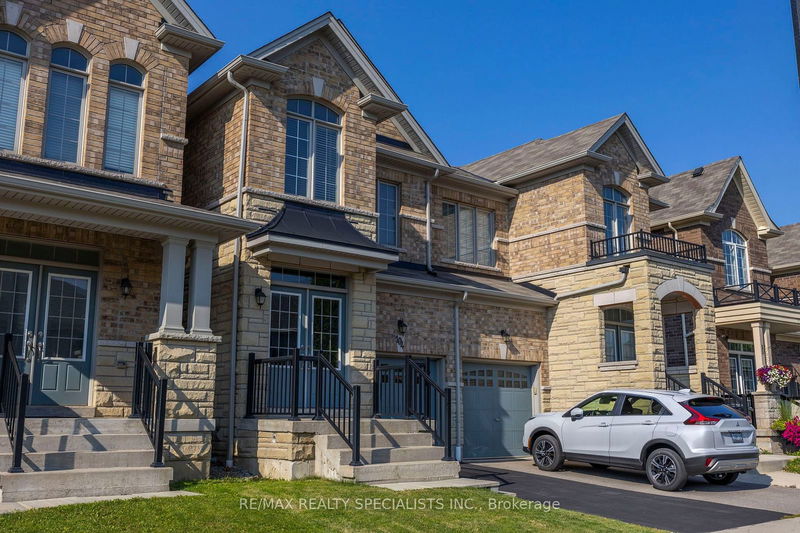 104 Little Britain Cres  Brampton, L6Y 0C3 | Image 2