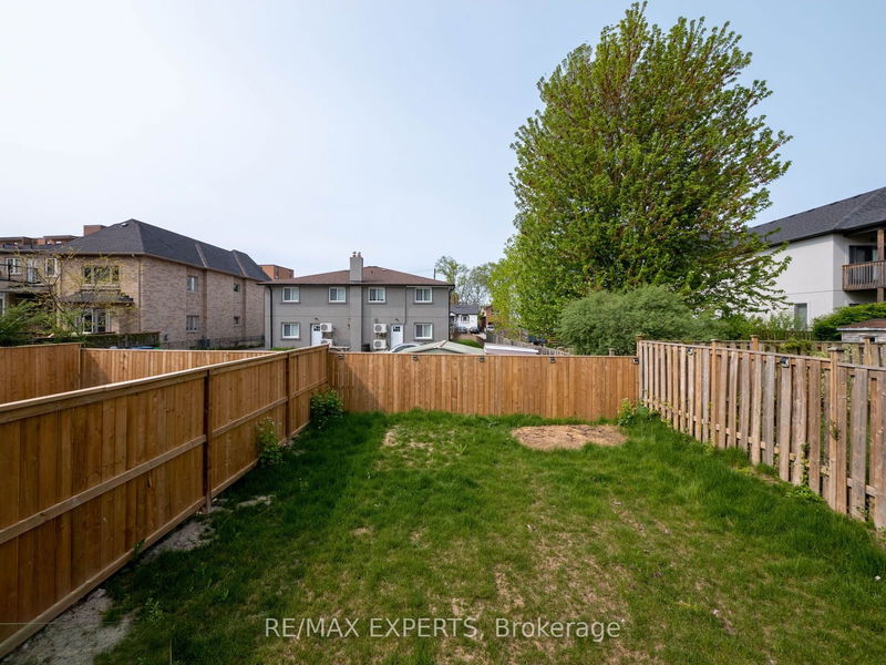 1042 Enola Ave  Mississauga, L5G 4A9 | Image 38