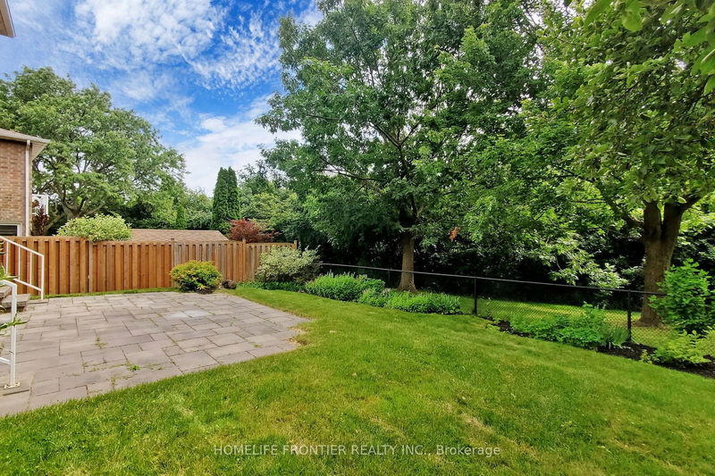 1436 Livingston Rd  Oakville, L6H 3G4 | Image 35