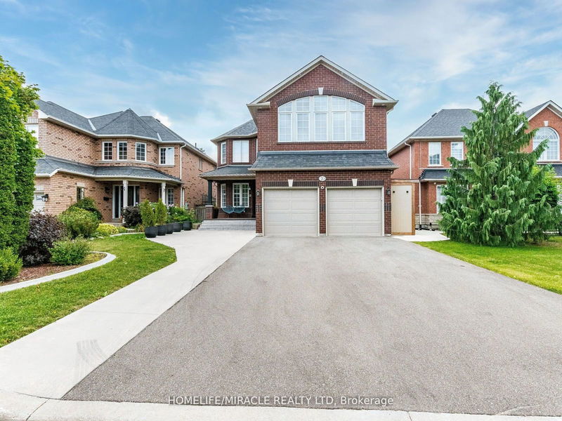 20 Barnes Crt  Brampton, L7A 1J1 | Image 1