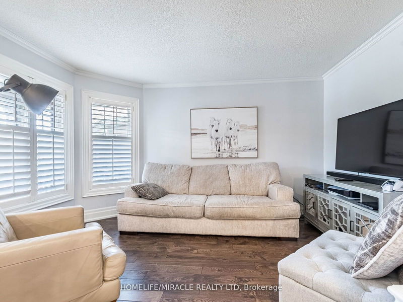 20 Barnes Crt  Brampton, L7A 1J1 | Image 10