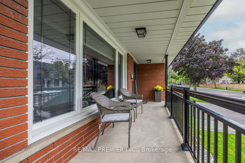 32 Lorene Dr  Toronto, M9B 1Y4 | Image 4