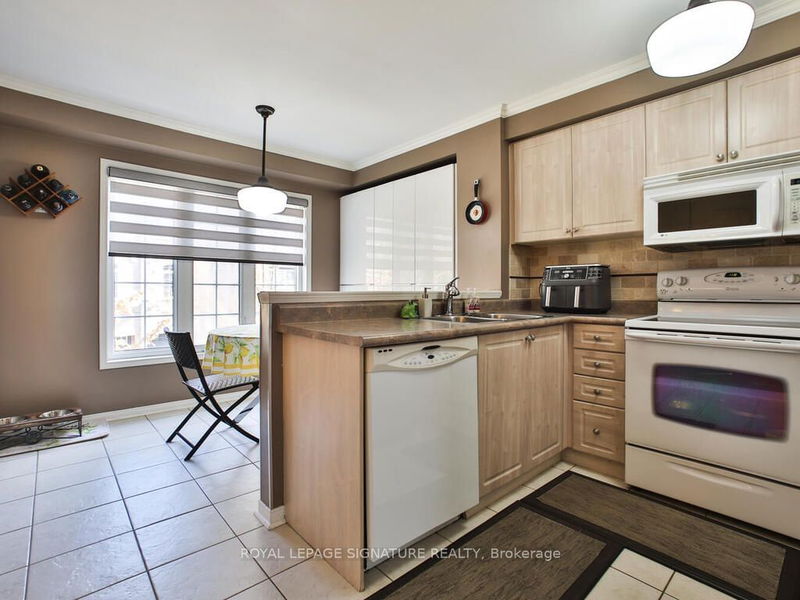 3243 Redpath Circ  Mississauga, L5N 8R3 | Image 13