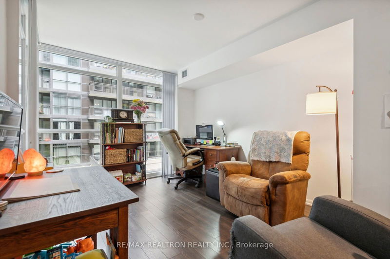  319 - 3091 Dufferin St  Toronto, M6A 0C4 | Image 12