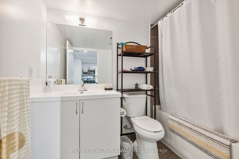  319 - 3091 Dufferin St  Toronto, M6A 0C4 | Image 20