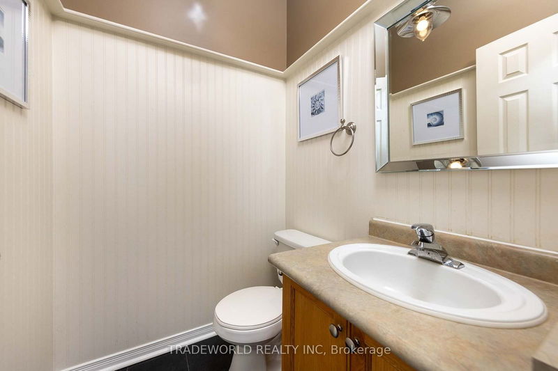 2337 Newcastle Cres  Oakville, L6M 4P6 | Image 13