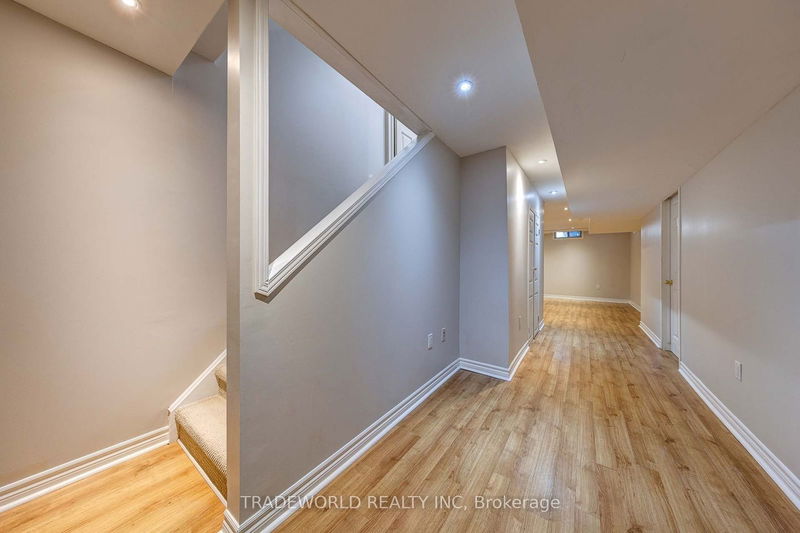 2337 Newcastle Cres  Oakville, L6M 4P6 | Image 27