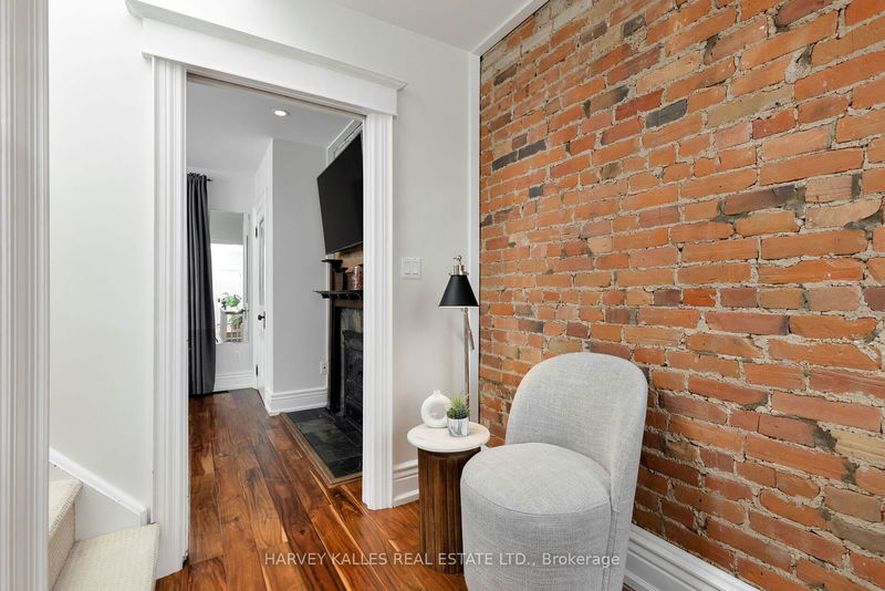 120 Glendale Ave  Toronto, M6R 2T2 | Image 22